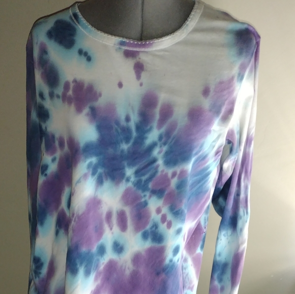 Tie Dye Long Sleeved Shirt, Blue Tie Dye Shirt, Blue Purple Tie Dye Blouse - Picture 4 of 16